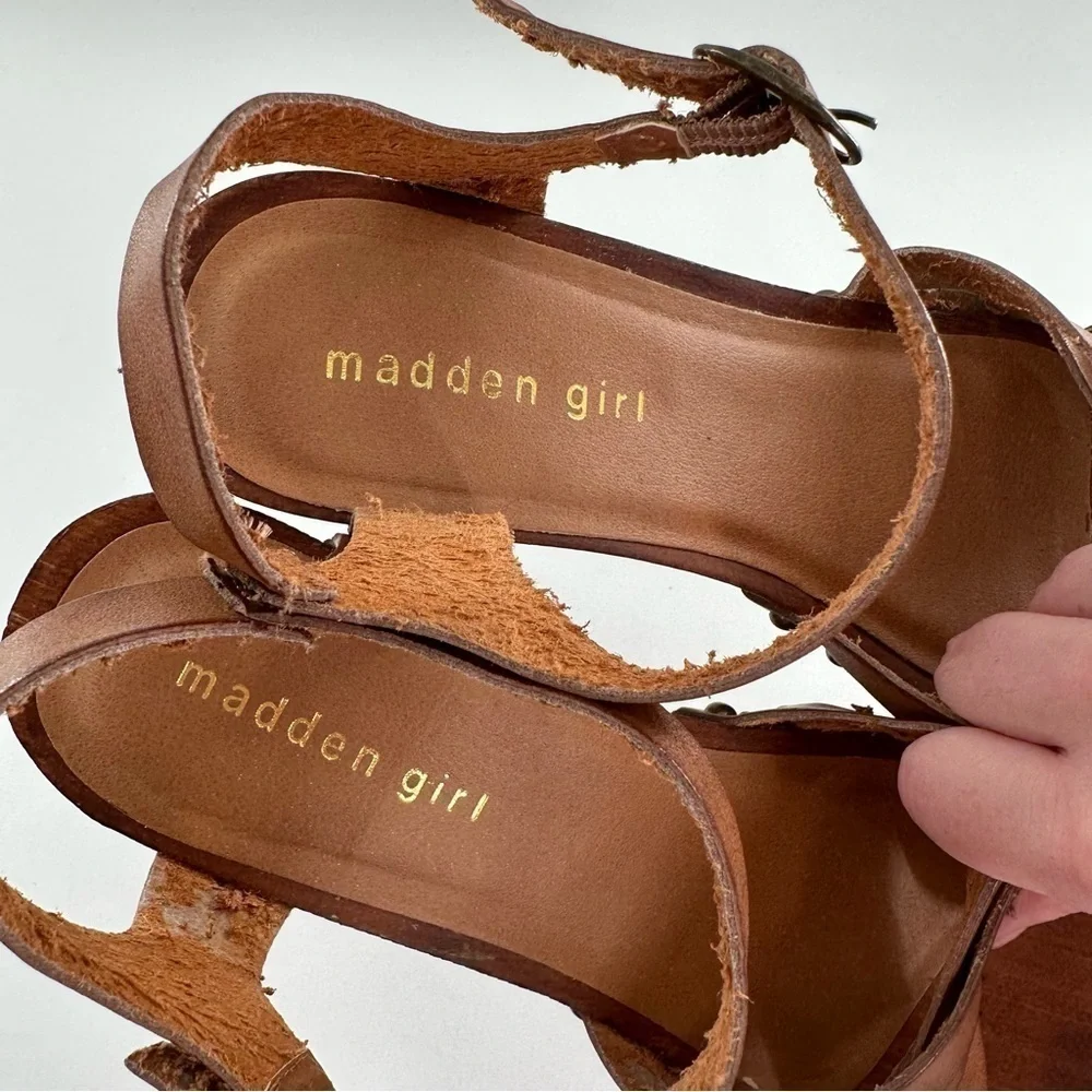 Madden girl womens sandals size 9 G-Nora brown faux leather chunky platforms